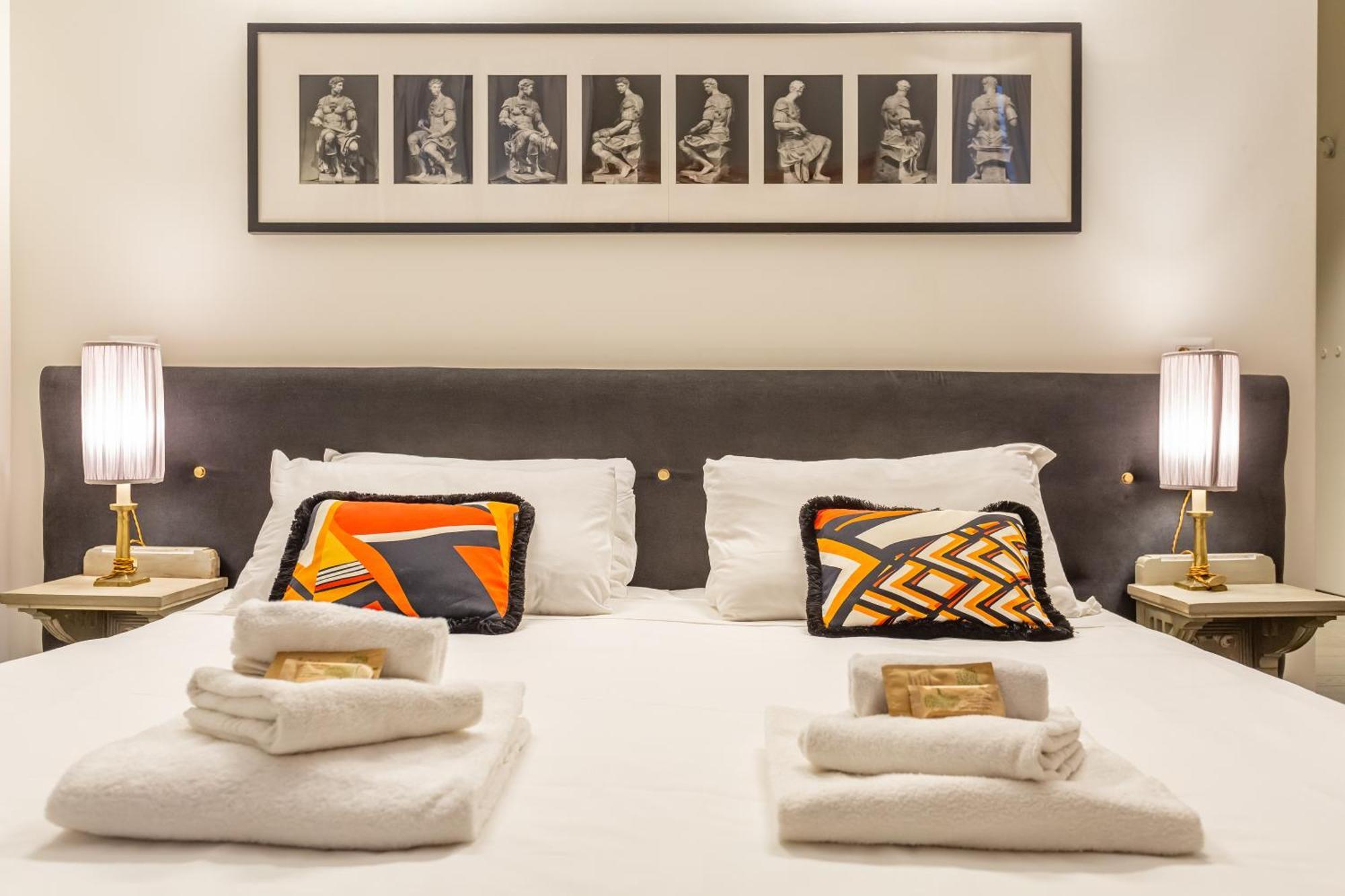 Spanish Steps Deluxe Apartment โรม ภายนอก รูปภาพ