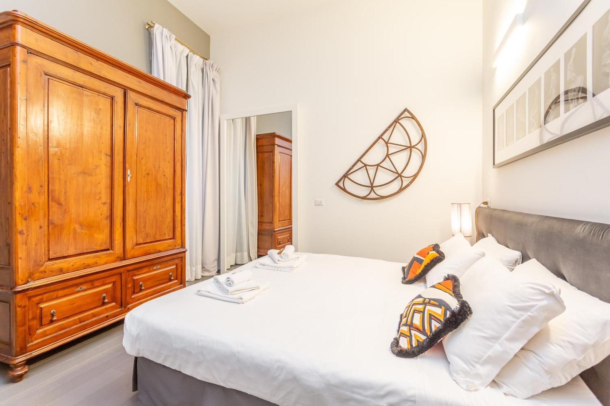 Spanish Steps Deluxe Apartment โรม ภายนอก รูปภาพ