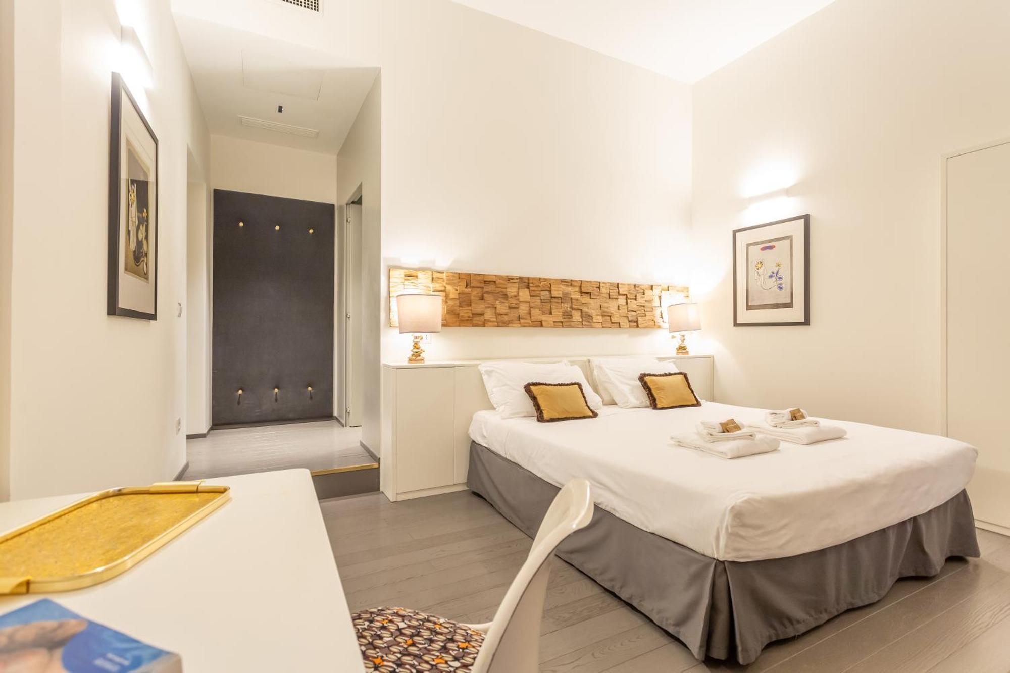 Spanish Steps Deluxe Apartment โรม ภายนอก รูปภาพ