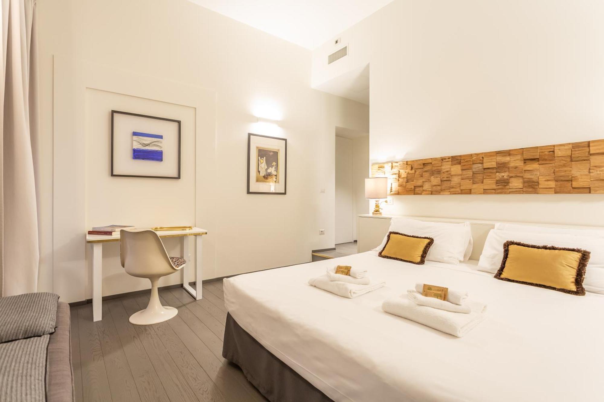 Spanish Steps Deluxe Apartment โรม ภายนอก รูปภาพ